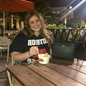 Meet your Posher, Jasmine